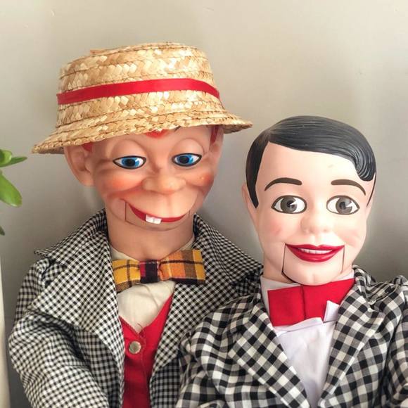 Poshmark profile picture for @clips